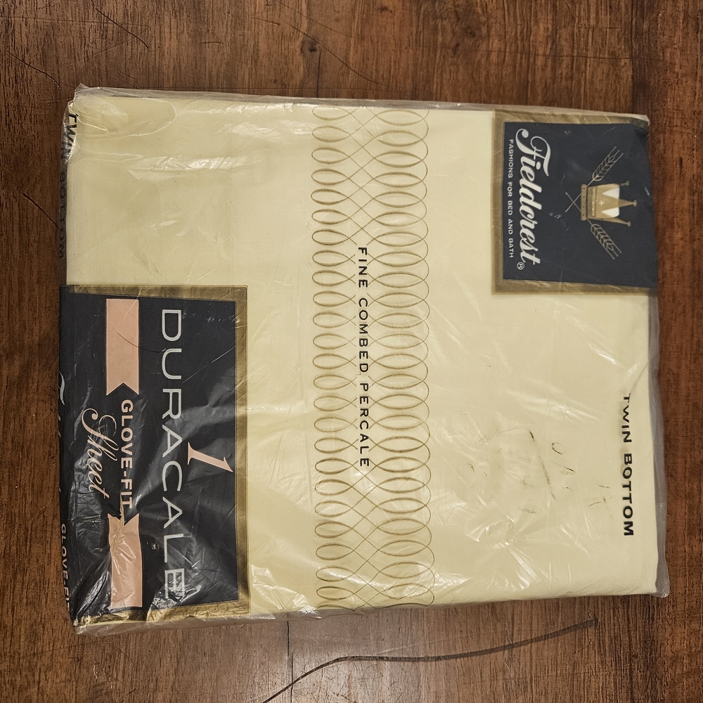 Vtg NEW Fieldcrest Duracale‎ Twin Bottom Fitted Sheet Fine Combed Percale Yellow